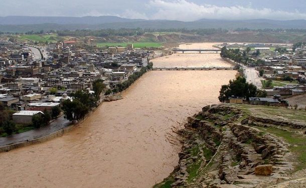 آخرین وضعیت سیل در لرستان/ شهر در محاصره آب