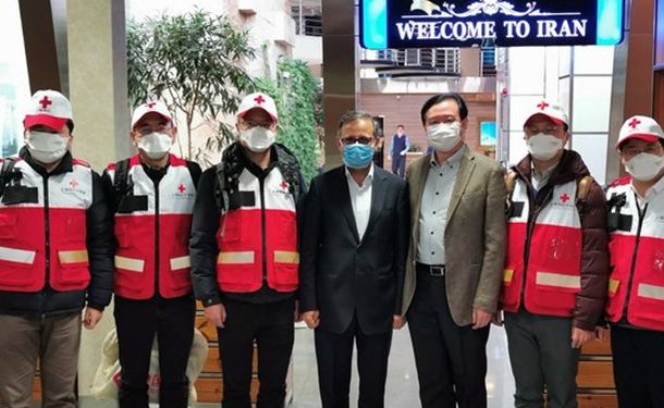 تیم پزشکان متخصص چینی به همراه محموله جدید کمک این کشور وارد تهران شد