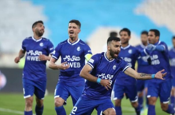 عبور استقلال از آلومینیوم و ماندن در صدر