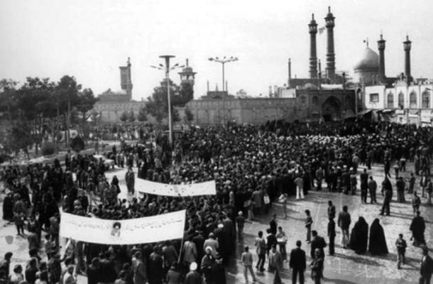 قیام ۱۹ دی سرسلسله انقلاب ۵۷