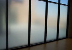 در چه دکوری از پنجره دوجداره با شیشه مات استفاده کنیم؟