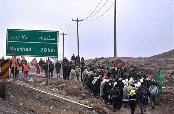 کاروان‌های زائران پیاده امام رضا (ع) از مرز ۱۲۰۰ کاروان عبور کرد‌